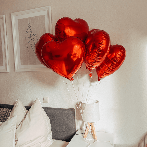 Heliumballon-Geschenk Valentinstag Rote Herzen inkl. Liebeskarte