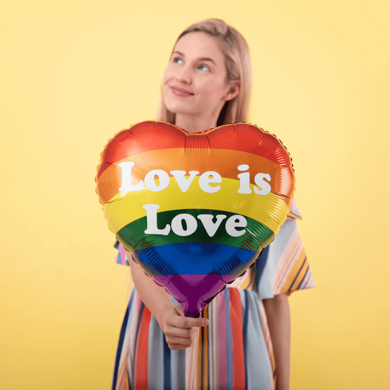 Herzballon "Love is Love"